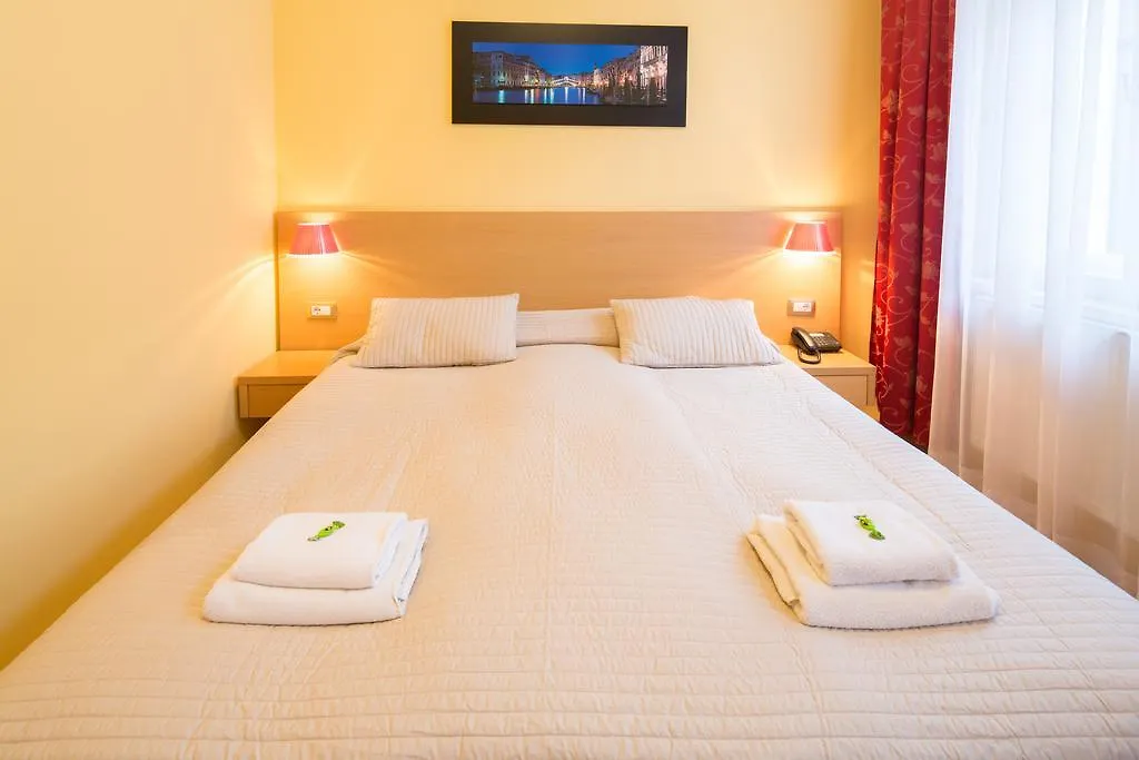 City Lounge Hotel Prague 3*,  Czech Republic